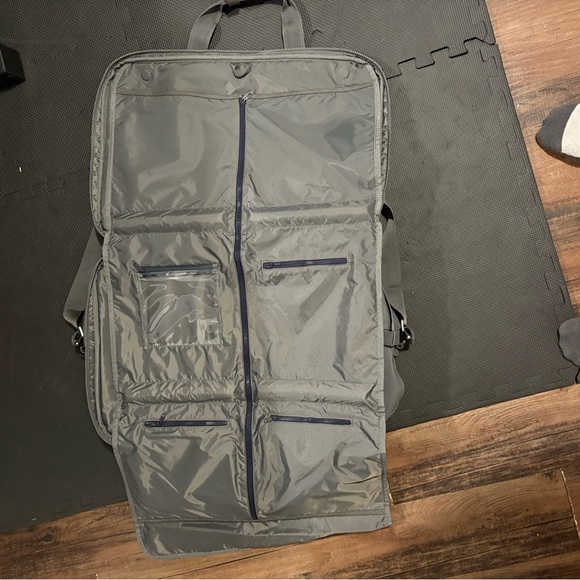 Stitch Golf Travel Bag - Picture 3 of 9